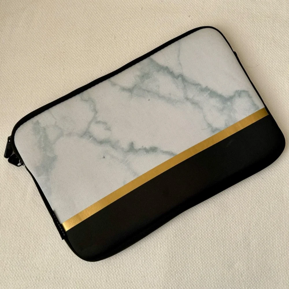 Tablet Laptop Sleeve - Neoprene - White Marble Gold Black - Zipper - iPad Kindle